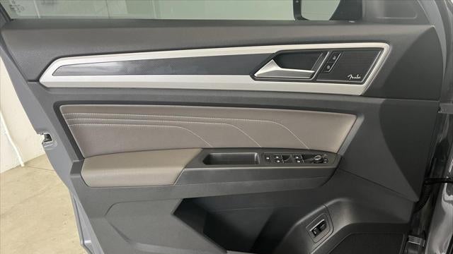 2023 Volkswagen Atlas Cross Sport V6 SEL Premium R-Line 4Motion