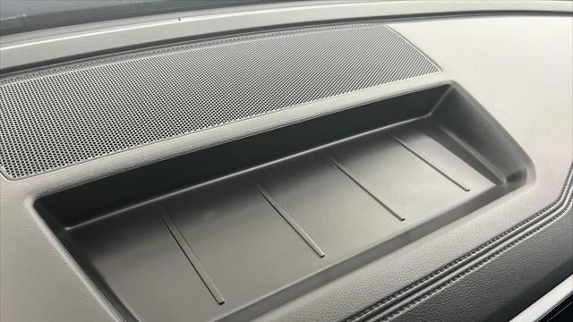 2023 Volkswagen Atlas Cross Sport V6 SEL Premium R-Line 4Motion