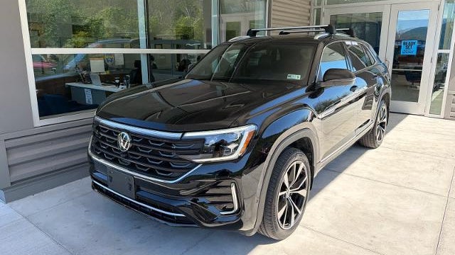 Preowned 2024 Volkswagen Atlas Cross Sport SEL Premium R-Line 4Motion for Sale