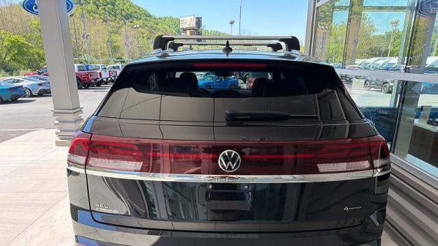 2024 Volkswagen Atlas Cross Sport SEL Premium R-Line 4Motion