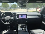 2024 Atlas Cross Sport Thumbnail 9