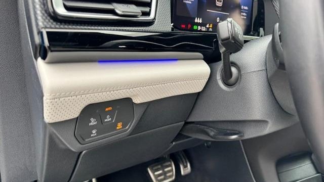 2025 Volkswagen Atlas Cross Sport SEL Premium R-Line 4Motion