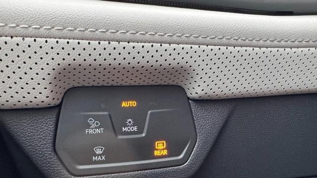 2025 Volkswagen Atlas Cross Sport SEL Premium R-Line 4Motion