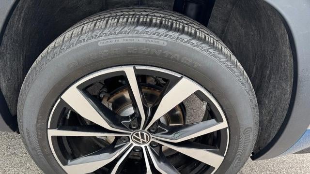 2025 Volkswagen Atlas Cross Sport SEL Premium R-Line 4Motion