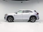 2025 Atlas Cross Sport Thumbnail 3