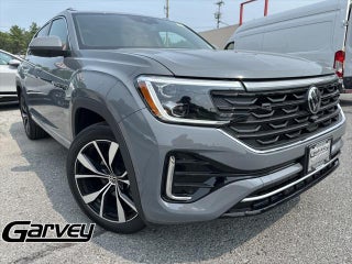 2025 Volkswagen Atlas Cross Sport with Pure Gray Exterior
