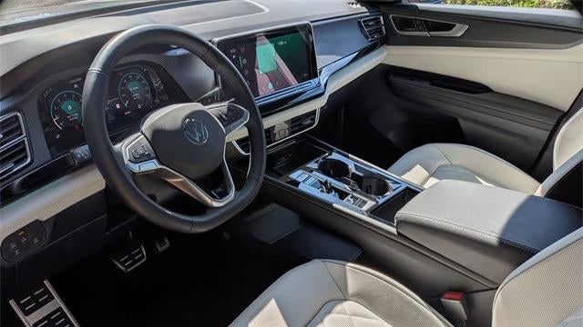 2025 Volkswagen Atlas Cross Sport SEL Premium R-Line 4Motion