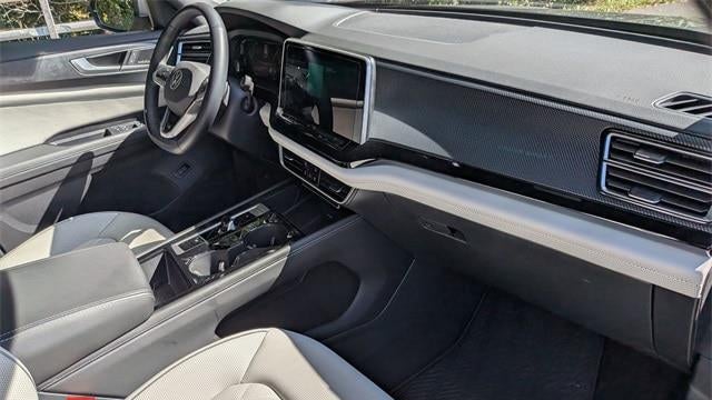 2025 Volkswagen Atlas Cross Sport SEL Premium R-Line 4Motion