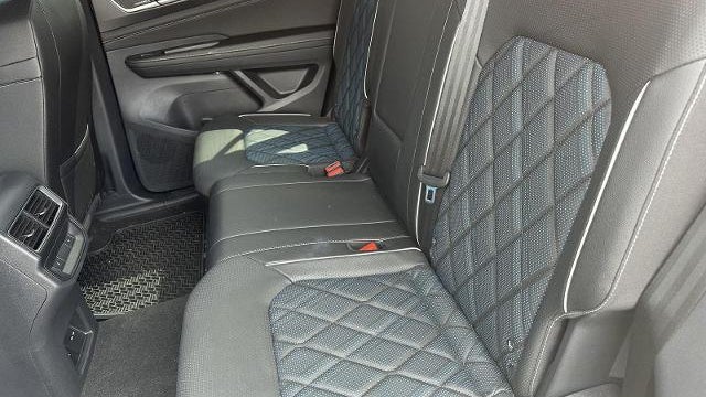 2025 Volkswagen Atlas Cross Sport SEL Premium R-Line 4Motion