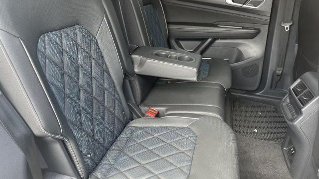 2025 Volkswagen Atlas Cross Sport SEL Premium R-Line 4Motion