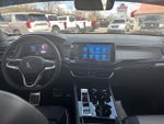2025 Atlas Cross Sport Thumbnail 24