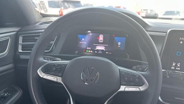 2025 Volkswagen Atlas Cross Sport SEL Premium R-Line 4Motion