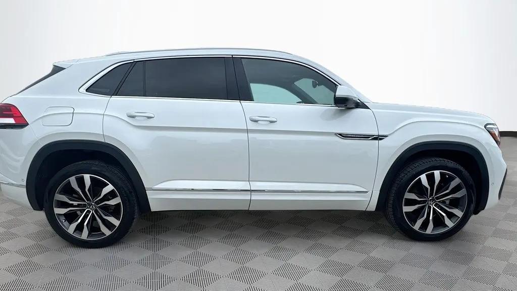 2023 Volkswagen Atlas Cross Sport V6 SEL Premium R-Line 4Motion