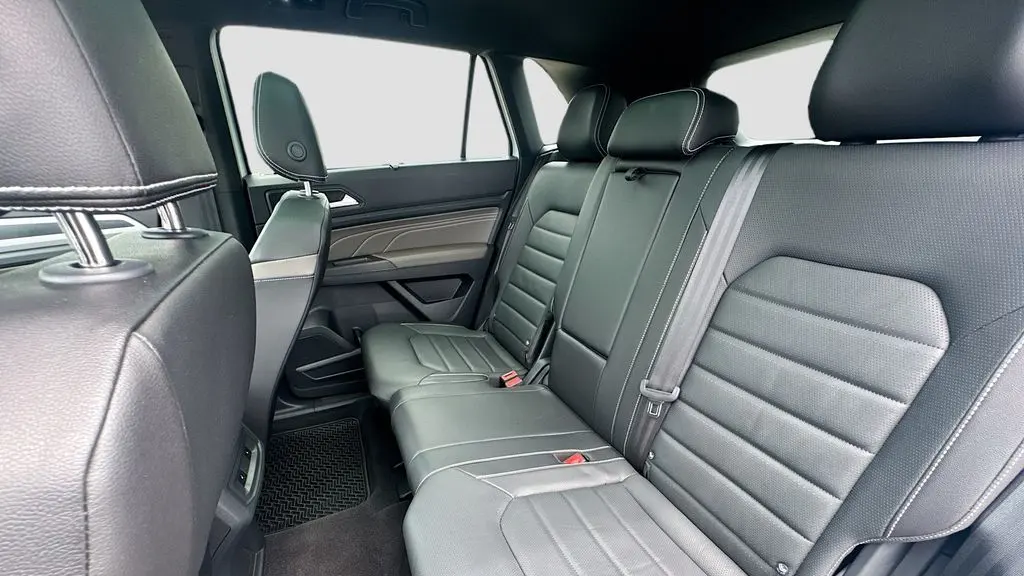 2023 Volkswagen Atlas Cross Sport V6 SEL Premium R-Line 4Motion