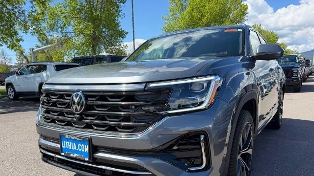 Preowned 2024 Volkswagen Atlas Cross Sport SEL Premium R-Line 4Motion for Sale