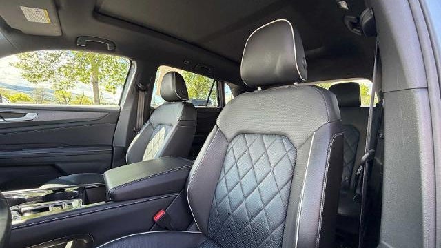 2024 Volkswagen Atlas Cross Sport SEL Premium R-Line 4Motion