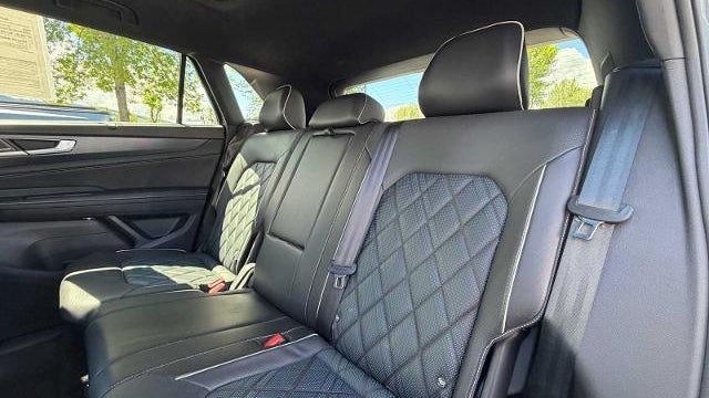 2024 Volkswagen Atlas Cross Sport SEL Premium R-Line 4Motion