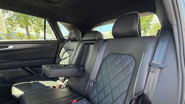 2024 Volkswagen Atlas Cross Sport SEL Premium R-Line 4Motion