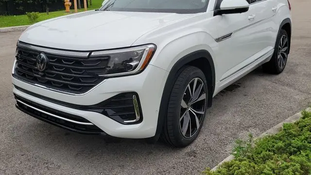 2024 Volkswagen Atlas Cross Sport SEL Premium R-Line 4Motion