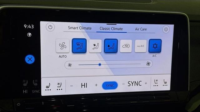 2024 Volkswagen Atlas Cross Sport SEL Premium R-Line 4Motion