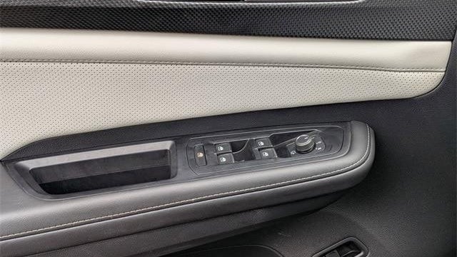 2025 Volkswagen Atlas Cross Sport SEL Premium R-Line 4Motion