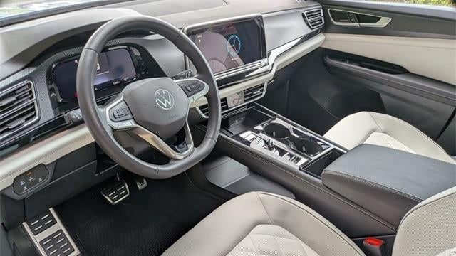 2025 Volkswagen Atlas Cross Sport SEL Premium R-Line 4Motion