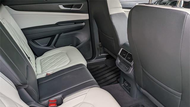 2025 Volkswagen Atlas Cross Sport SEL Premium R-Line 4Motion