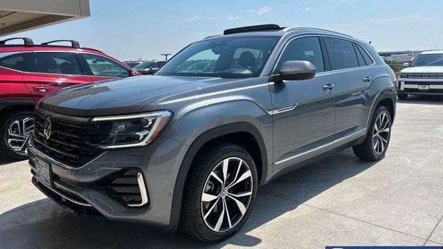 Preowned 2025 Volkswagen Atlas Cross Sport SEL Premium R-Line 4Motion for Sale