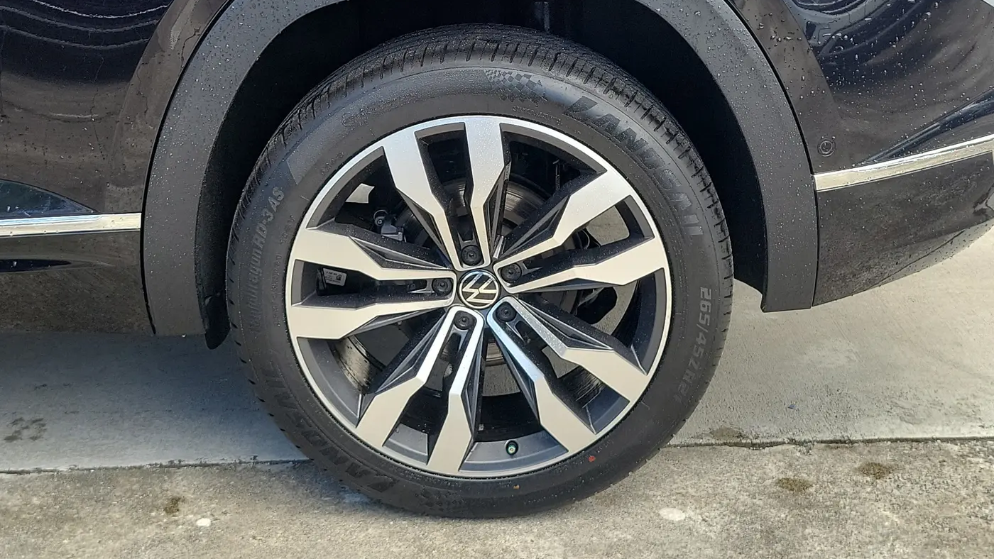 2022 Volkswagen Atlas Cross Sport V6 SEL Premium R-Line 4Motion
