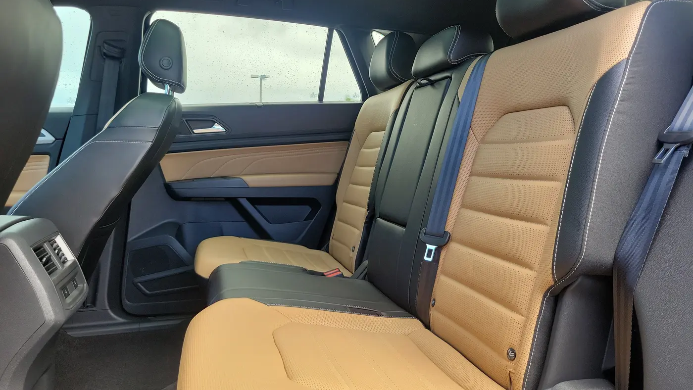 2022 Volkswagen Atlas Cross Sport V6 SEL Premium R-Line 4Motion