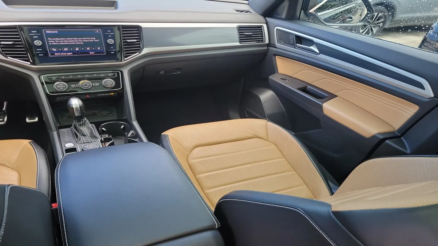 2022 Volkswagen Atlas Cross Sport V6 SEL Premium R-Line 4Motion