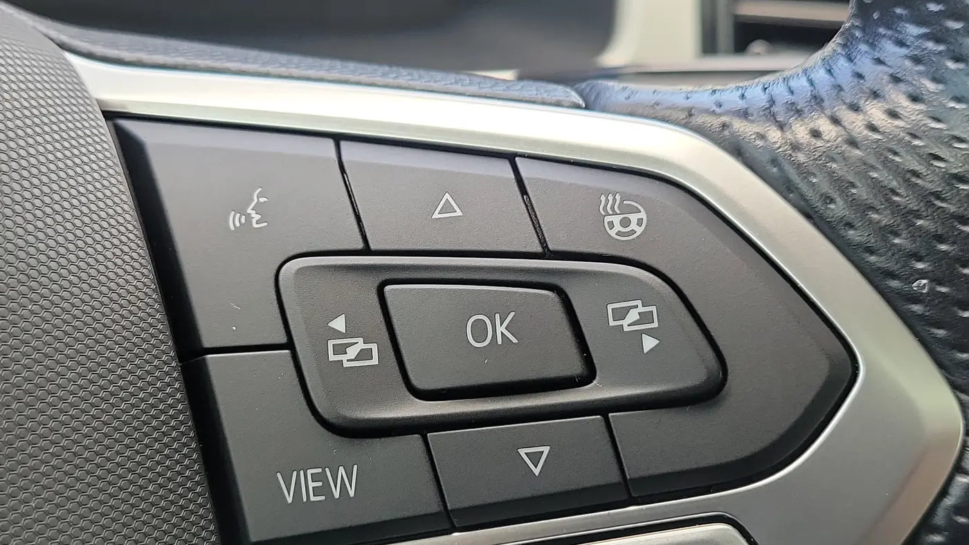 2022 Volkswagen Atlas Cross Sport V6 SEL Premium R-Line 4Motion