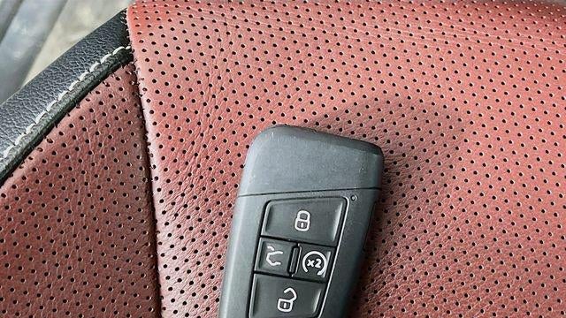 2022 Volkswagen Atlas Cross Sport V6 SEL Premium R-Line 4Motion