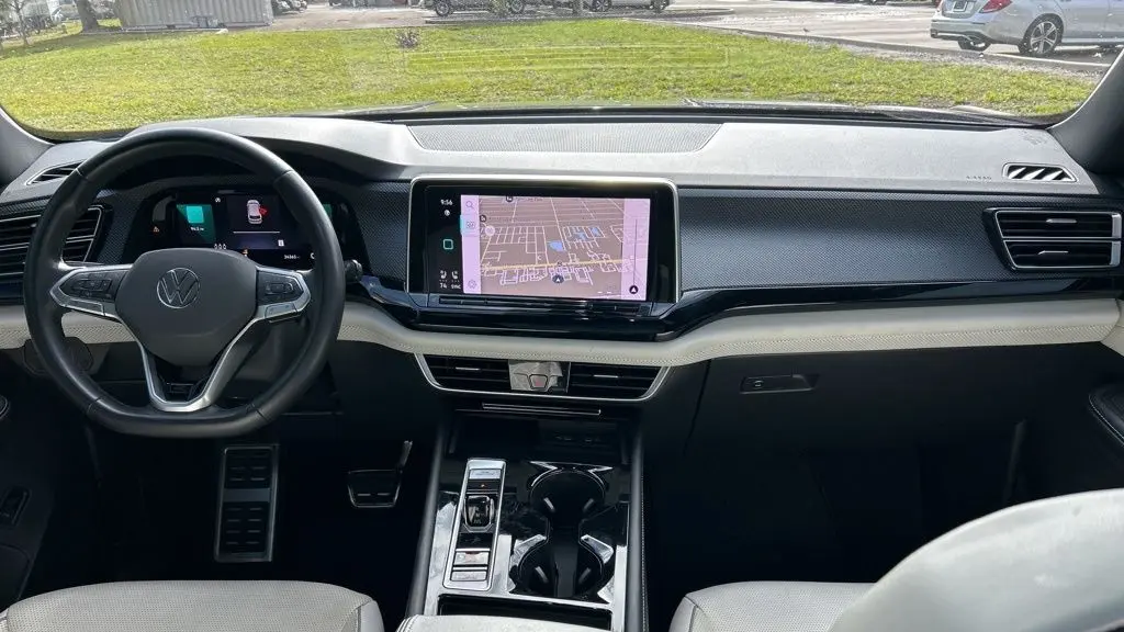 2024 Volkswagen Atlas Cross Sport SEL Premium R-Line 4Motion
