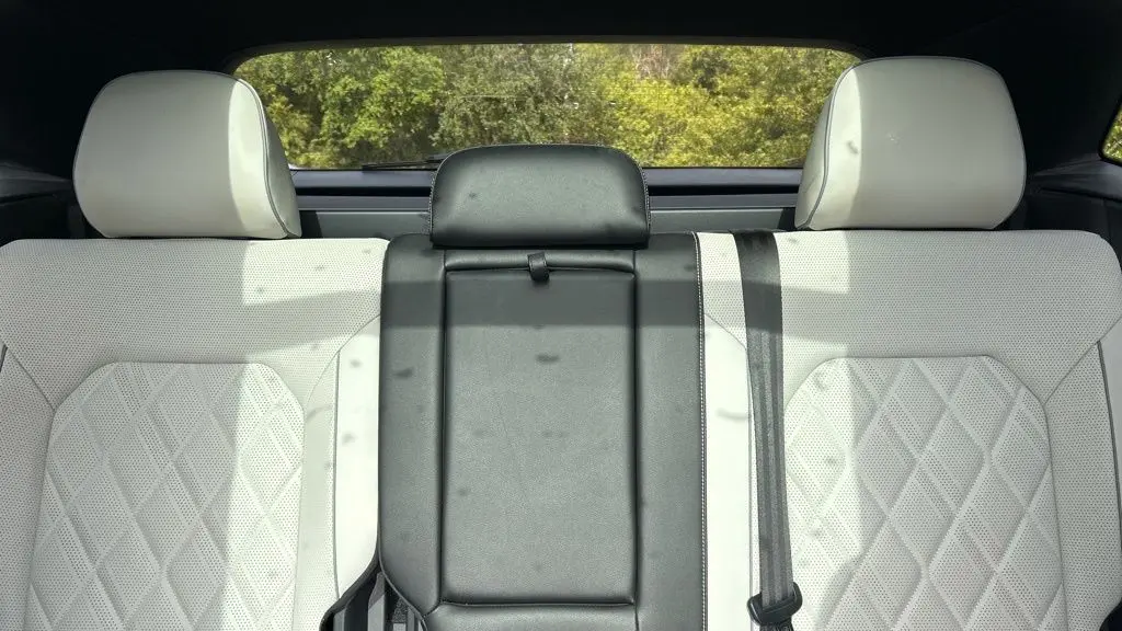 2024 Volkswagen Atlas Cross Sport SEL Premium R-Line 4Motion