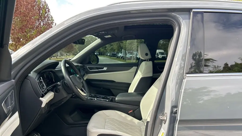 2024 Volkswagen Atlas Cross Sport SEL Premium R-Line 4Motion