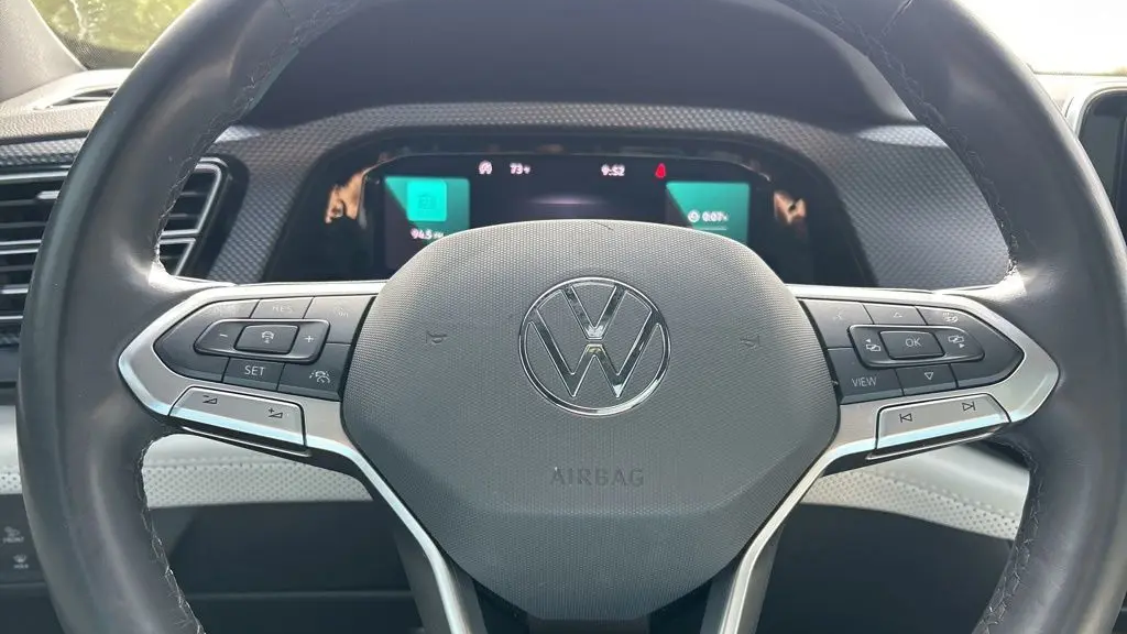 2024 Volkswagen Atlas Cross Sport SEL Premium R-Line 4Motion
