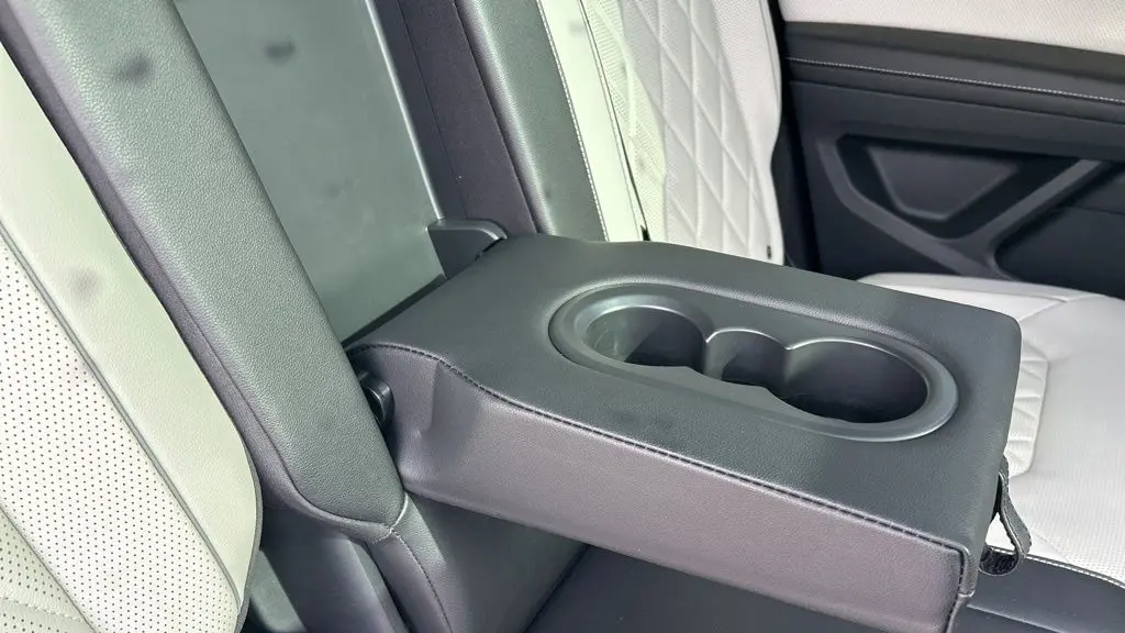 2024 Volkswagen Atlas Cross Sport SEL Premium R-Line 4Motion