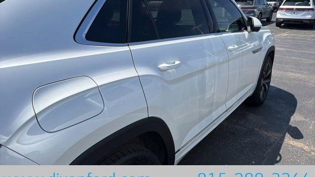 2024 Volkswagen Atlas Cross Sport SEL Premium R-Line 4Motion