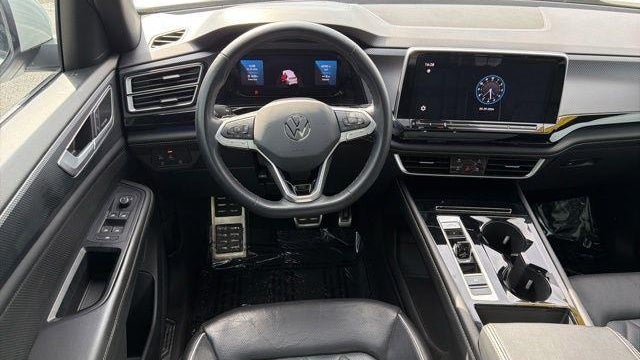 2024 Volkswagen Atlas Cross Sport SEL Premium R-Line 4Motion