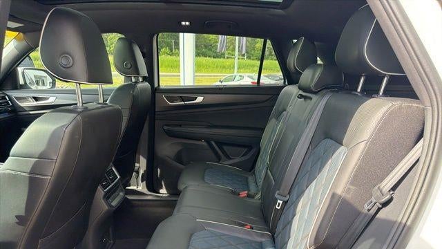 2024 Volkswagen Atlas Cross Sport SEL Premium R-Line 4Motion
