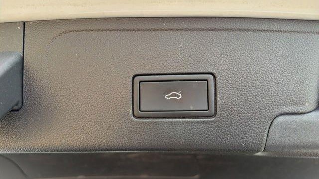 2024 Volkswagen Atlas Cross Sport SEL Premium R-Line 4Motion