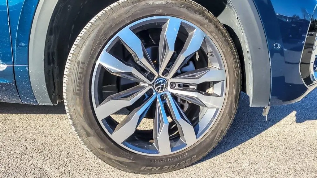 2023 Volkswagen Atlas Cross Sport V6 SEL Premium R-Line 4Motion
