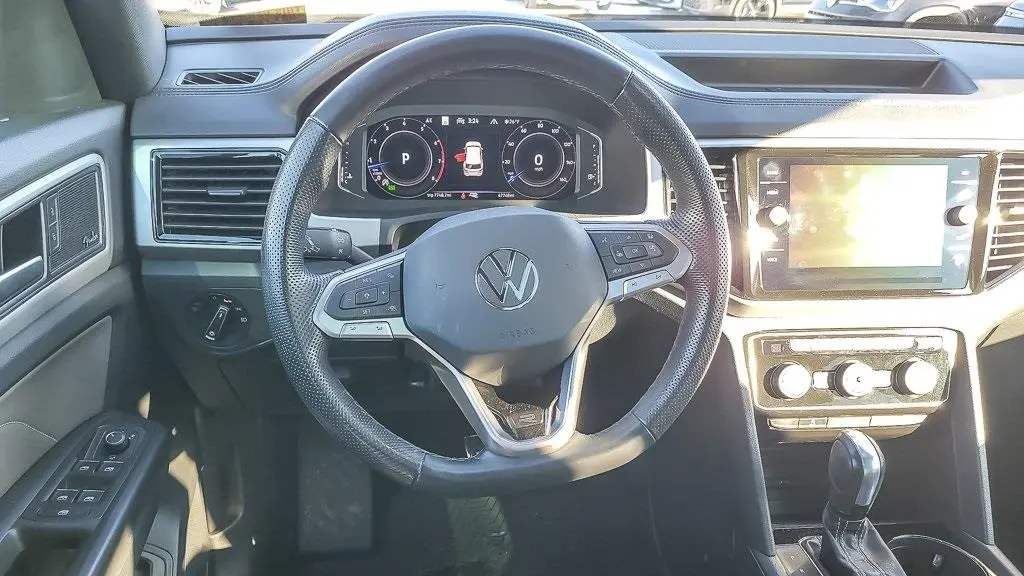 2023 Volkswagen Atlas Cross Sport V6 SEL Premium R-Line 4Motion