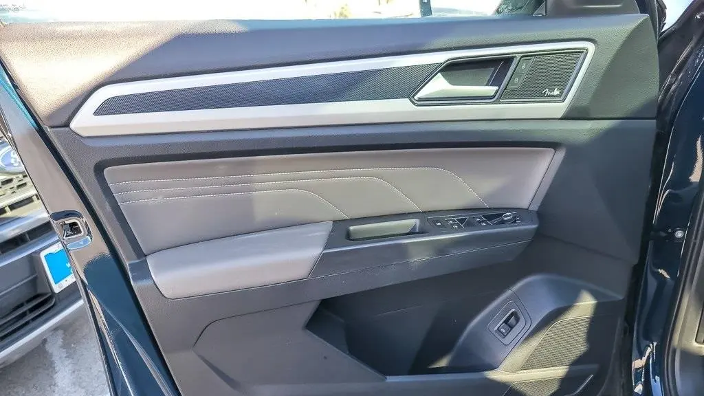 2023 Volkswagen Atlas Cross Sport V6 SEL Premium R-Line 4Motion