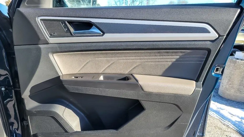 2023 Volkswagen Atlas Cross Sport V6 SEL Premium R-Line 4Motion