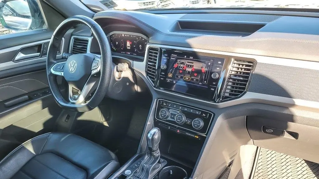 2023 Volkswagen Atlas Cross Sport V6 SEL Premium R-Line 4Motion