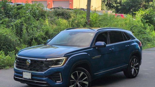 Preowned 2025 Volkswagen Atlas Cross Sport SEL Premium R-Line 4Motion for Sale