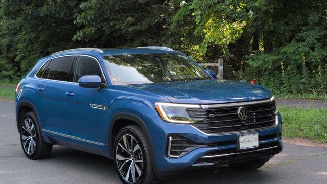 2025 Volkswagen Atlas Cross Sport SEL Premium R-Line 4Motion