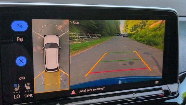 2025 Volkswagen Atlas Cross Sport SEL Premium R-Line 4Motion